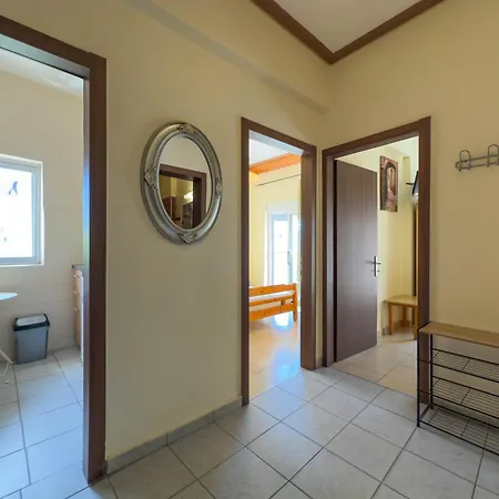 Haus Olymp Паралия-Катерини