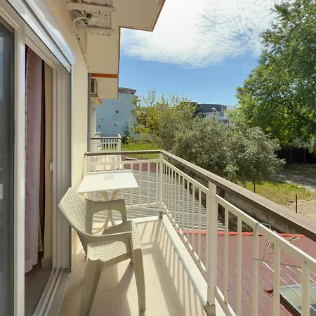 Haus Olymp 아파트 Paralía