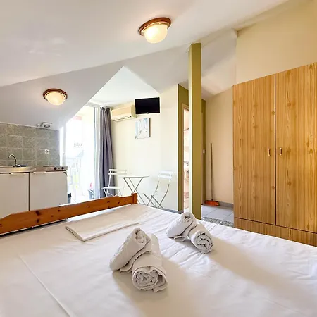 Haus Olymp 아파트 Paralía